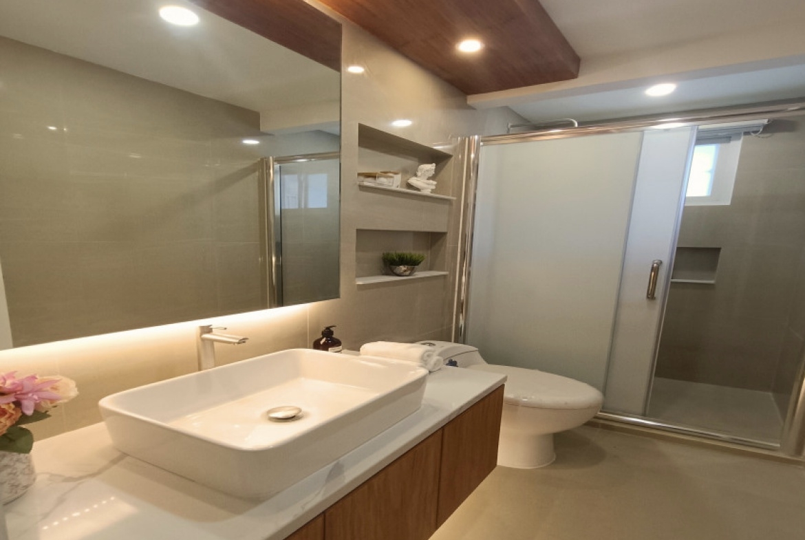 Madonna Residences Bathroom