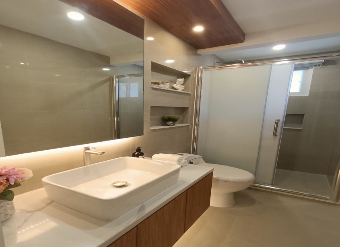 Madonna Residences Bathroom