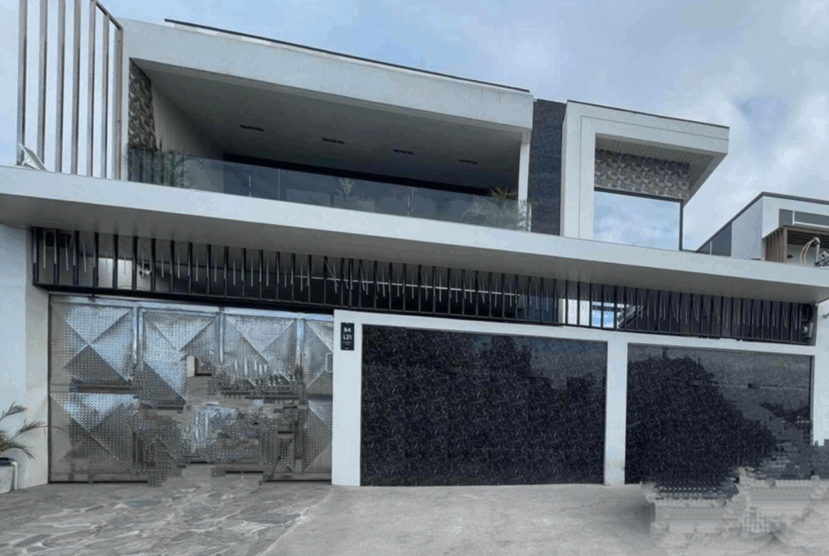 Contemporary House Entrance Gate Garage in Tabun Mabalacat