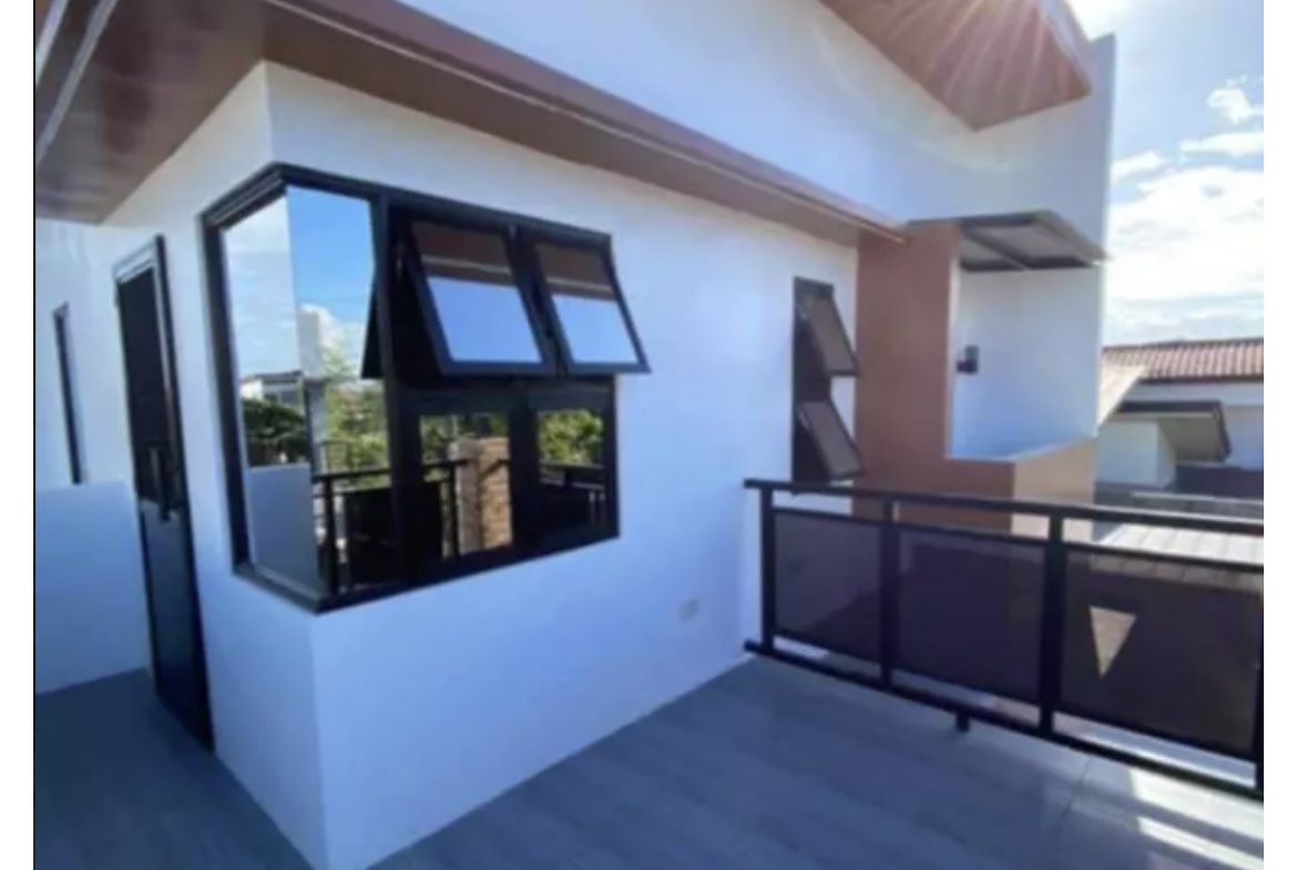 Tivoli Garden Subdivision Home Mabalacat Pampanga Balcony