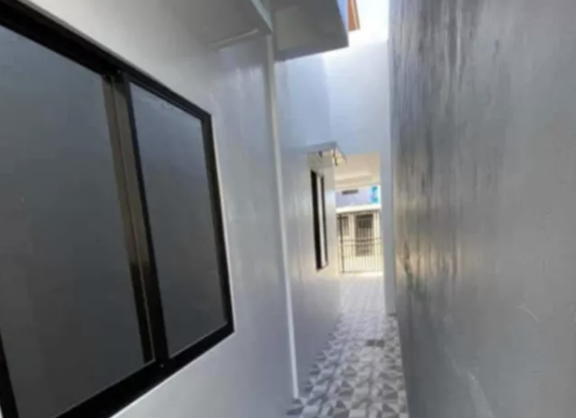 Tivoli Garden Subdivision Home Mabalacat Pampanga Walkway Area